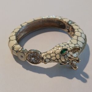 Giraffe Hinged Bangle Bracelet with White Enamel and Green Eye